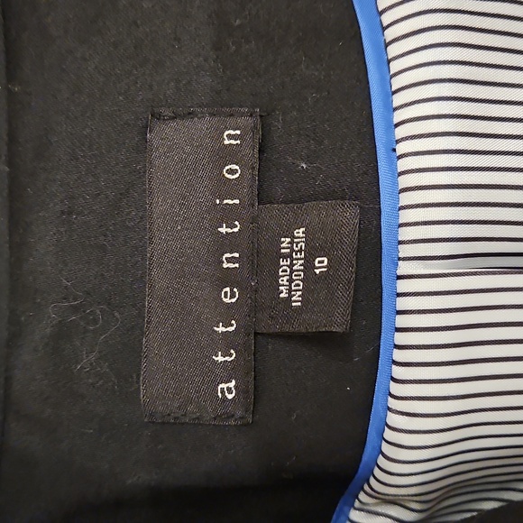 Black Blazer For Boys Size 10 - Picture 2 of 6